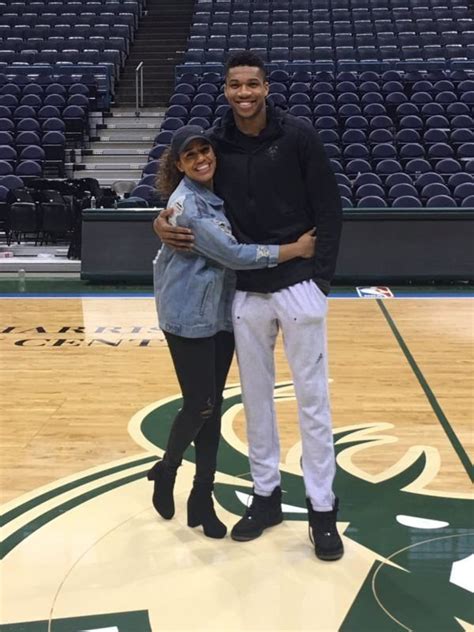 Giannis Antetokounmpo and His Girlfriend Mariah Riddlesprigger Throw a Baby Shower - Sports Gossip