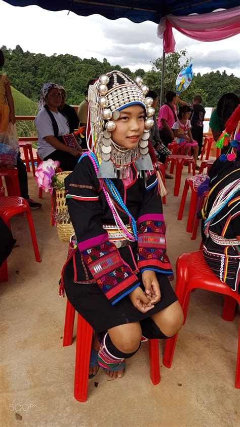 Akha girl by Malee Singkham on 500px | Traditional outfits, Girl ...