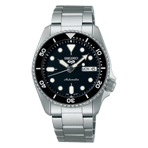 Seiko 5 Sports SKX 'Midi' Black | Seiko Boutique | The Official UK Online Store