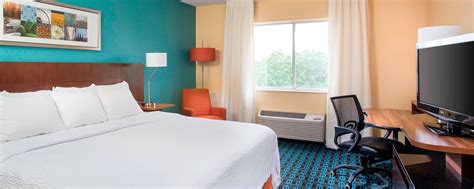 Greeley Hotels with Indoor Pools | Fairfield Inn Greeley