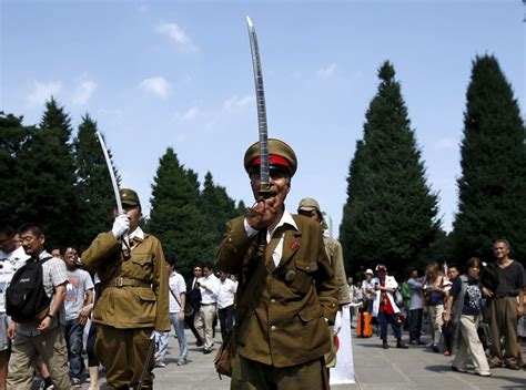 World War II Fact: Yes, Imperial Japan Had Its Soldiers Carry Swords | The National Interest