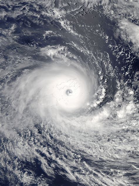 Cyclone Winston - Wikipedia