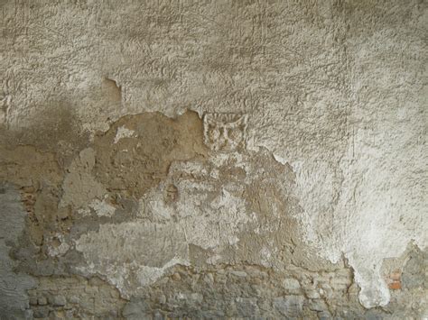 plafonnier ancien | Plaster wall texture, Sandstone wall, Plaster walls