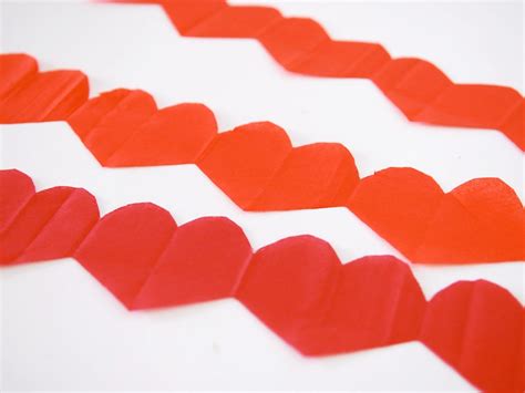 Paper Heart Chain | DIY for Beginners | KiwiCo
