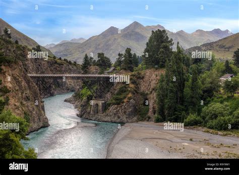 Waiau river bridge hi-res stock photography and images - Alamy