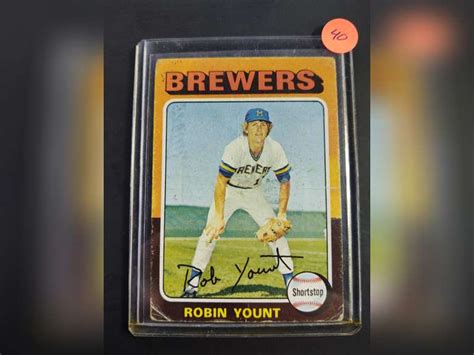 1975 Topps Robin Yount Rookie Card - South Auction