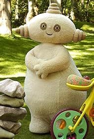 "In the Night Garden..." Makka Pakka's Present (TV Episode 2007) - IMDb