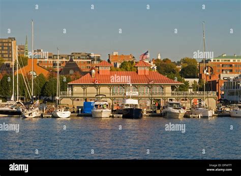 Burlington Vermont waterfront on Lake Champlain, New England USA Stock Photo - Alamy