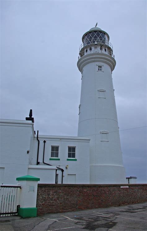 IMAGECAPTURER.: FLAMBOROUGH LIGHTHOUSE.