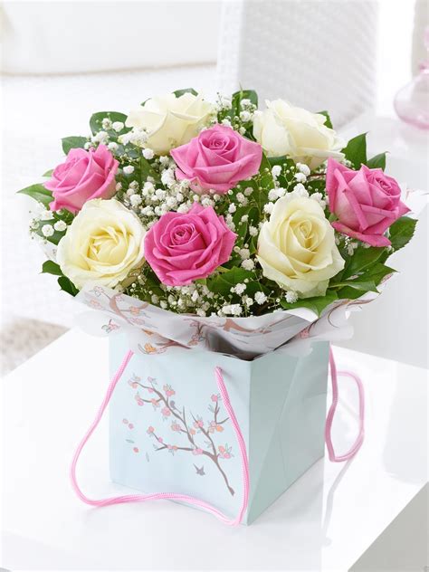 Mother's Day Flower Delivery Uk 2023: How To Celebrate The Day - Free Mother's Day Wishes 2023