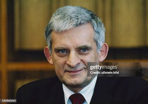 Jerzy Buzek Photos and Premium High Res Pictures - Getty Images