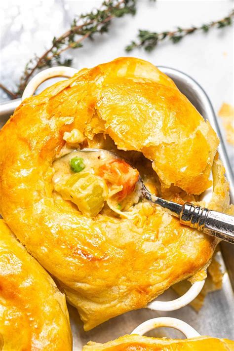 Puff Pastry Chicken Pot Pie | Recipe in 2021 | Chicken pot pie, Puff ...