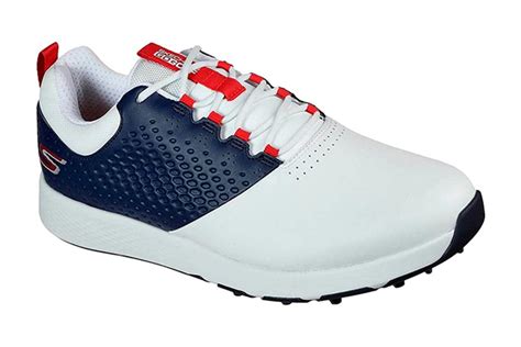 Los 12 mejores zapatos de golf para mujer y hombre | Moda y caprichos