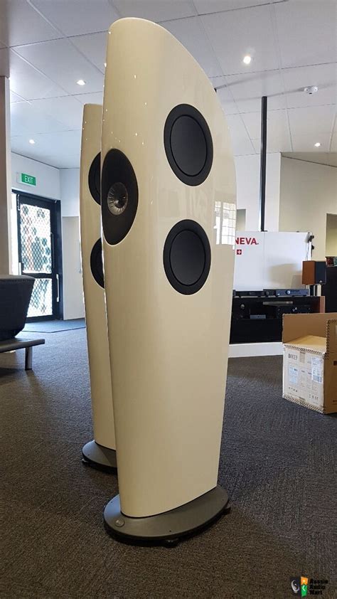 Kef Blade - The Ultimate Flagship HiFi Speakers at Below Cost. Ex Demo Photo #1633766 - Aussie ...