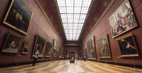 Paris: Louvre Museum Masterpieces Tour with Reserved Access | GetYourGuide