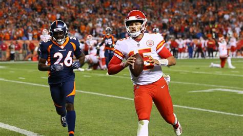 Patrick Mahomes Runs in First Career Rushing Touchdown