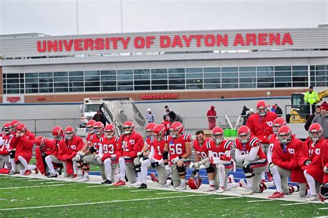 Dayton Football on Twitter: "Team Atmosphere🤝"