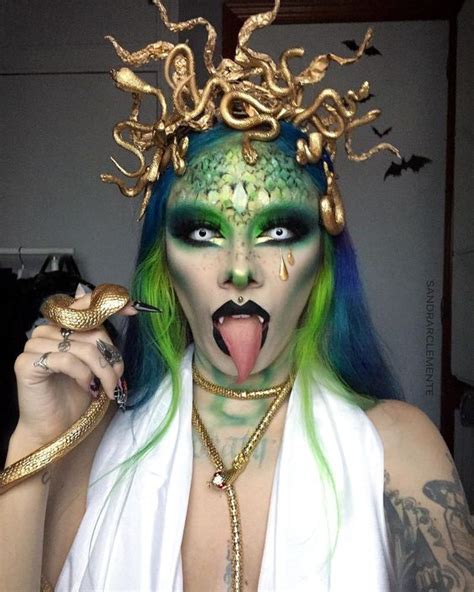 Medusa cosplay by sandrarclemente on Instagram : r/SnakeHair