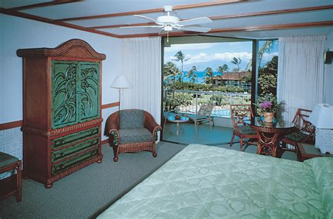 Photos and Video of the Kaanapali Beach Hotel