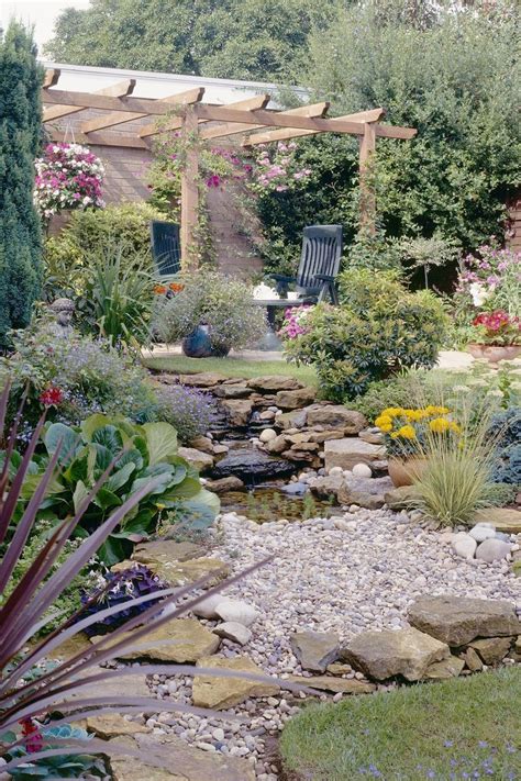 5 Low Maintenance Rock Garden Designs That Will Amaze You | Rock garden design, Backyard garden ...