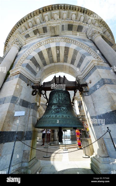 Bells on top of the leaning tower of Pisa, Italy Stock Photo - Alamy