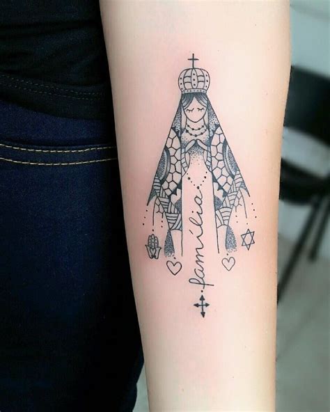 Nenhuma descrição de foto disponível. | Tatuagem, Frases para tatuagem feminina, Tatuagem de santo