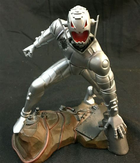 Diamond Select Toys Statue Ultron Avengers Villain (Loose) | Comic ...