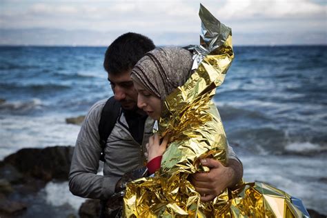 Refugee Crisis in Europe Prompts Western Engagement in Syria - The New York Times