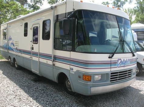 USED 1998 NATIONAL RV DOLPHIN 5360 - Overview | Berryland Campers