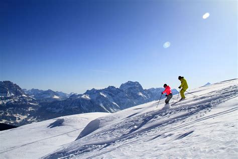 Skiing Italy's Dolomites | TheLuxuryVacationGuide