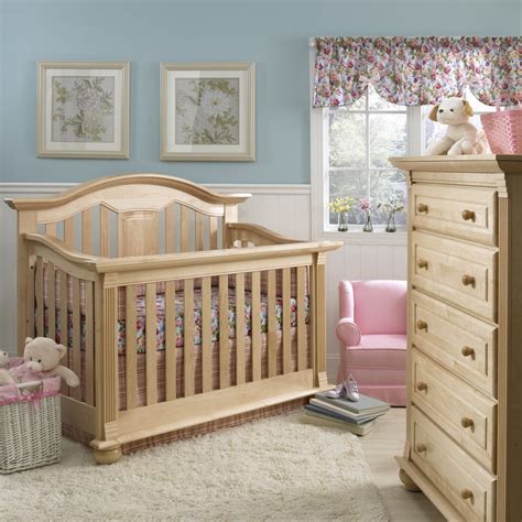 Giveaway: Baby Cache Convertible Crib