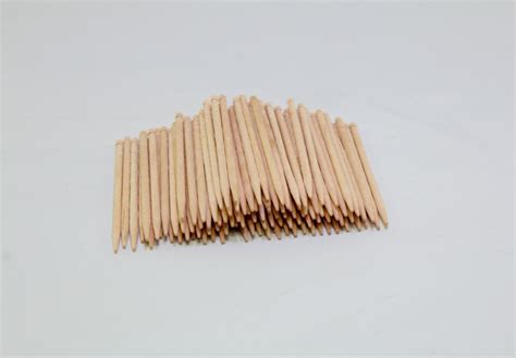 Bamboo toothpicks textures. Bamboo toothpicks isolated on white background 22753153 Stock Photo ...