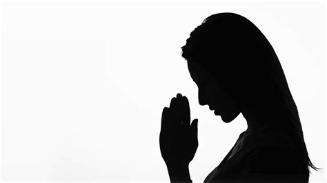 3840x2160 Closeup Profile Of A Woman Praying In Silhouette Isolated Stock | Woman praying images ...