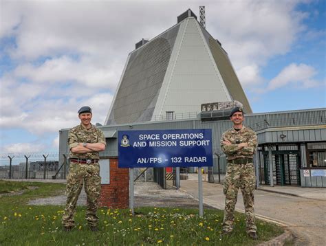 Commander of UK Space Command visits RAF Fylingdales | Royal Air Force