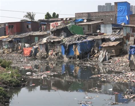 Mumbai slum-dwellers fear Dharavi redevelopment