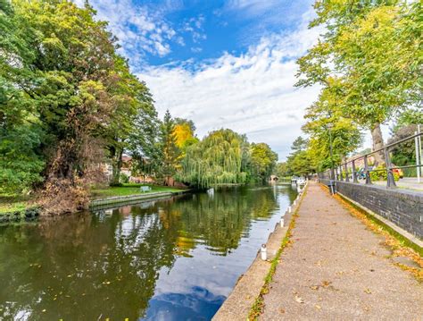 Footpath Along the River Wensum in the City of Norwich, Norfolk Stock ...