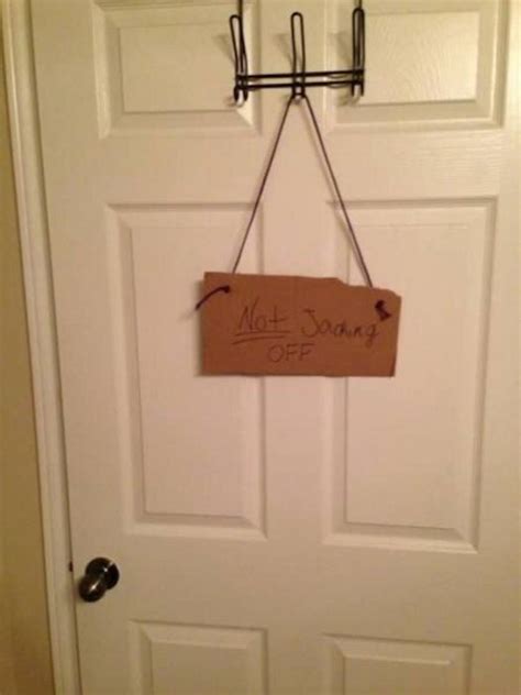 Funny Do Not Enter Signs (21 pics)