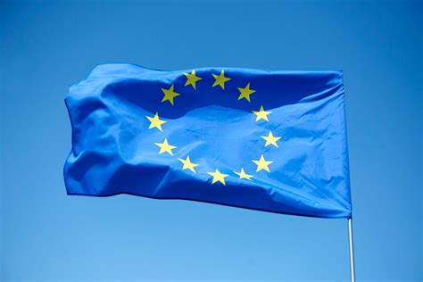 upload/european-union-flag-blue-background.jpg