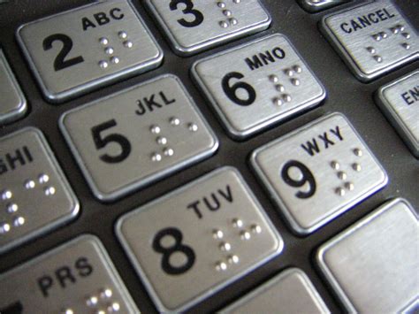 ATM keypad 2/4 | Close-up of the keypad on an ATM on the sta… | Flickr