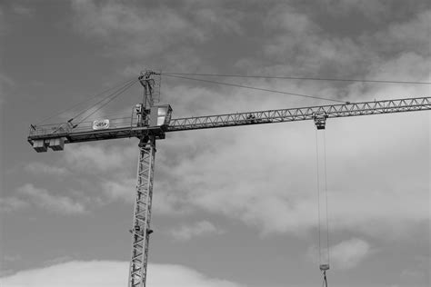 Construction Crane Free Stock Photo - Public Domain Pictures