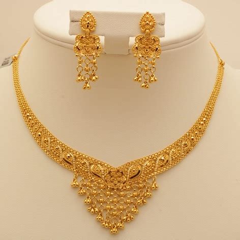 9 Awesome 50 Gram Gold Necklace Designs India | Styles At Life