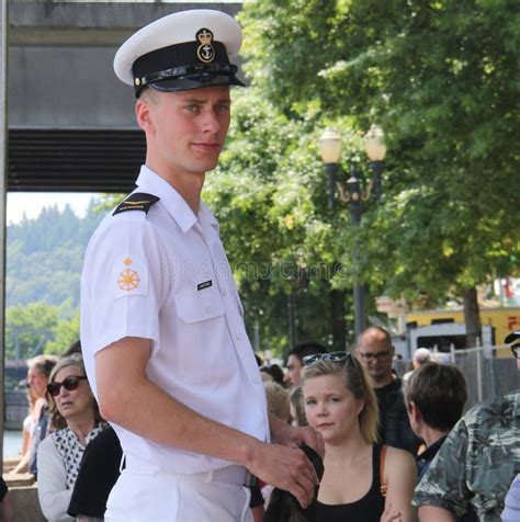 Canadian Navy Uniforms