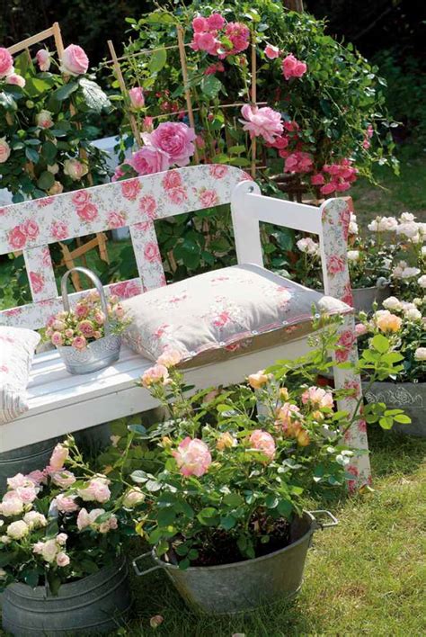 Vintage Garden Decor Ideas