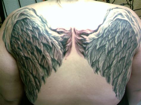 Tattoo Finder: Angel Tattoos - Simple Angel Wings