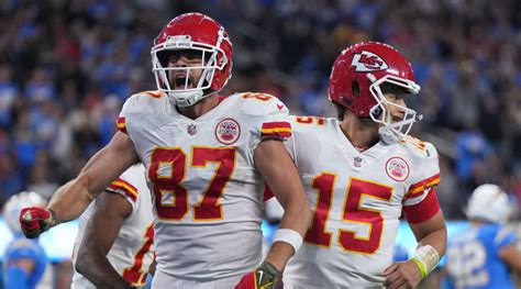 Chiefs’ Patrick Mahomes Says Travis Kelce Is Best TE of All Time - Sports Illustrated