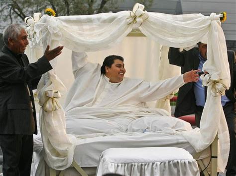 World's Former Fattest Man Manuel Uribe Dies