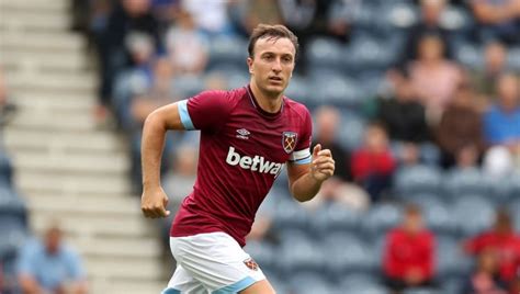 Manuel Pellegrini Considers Dropping Mark Noble to Make West Ham ...