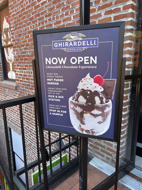 Ghirardelli Chocolate Experience San Francisco - Foodgressing