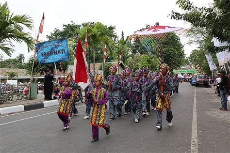 Indonesia Culture: Types of Gotong Royong | Social Expat