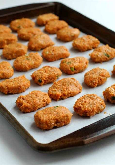 Crispy Whole30 Chicken Nuggets Recipe Made With Sweet Potatoes - Paleo ...